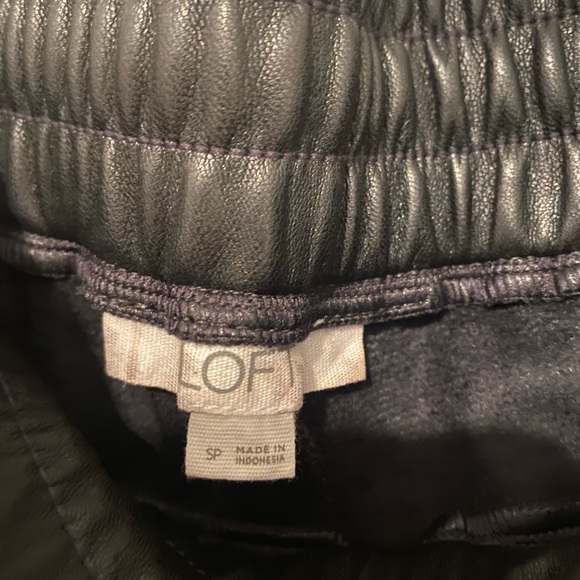 LOFT petite vegan leather pants - Picture 3 of 3